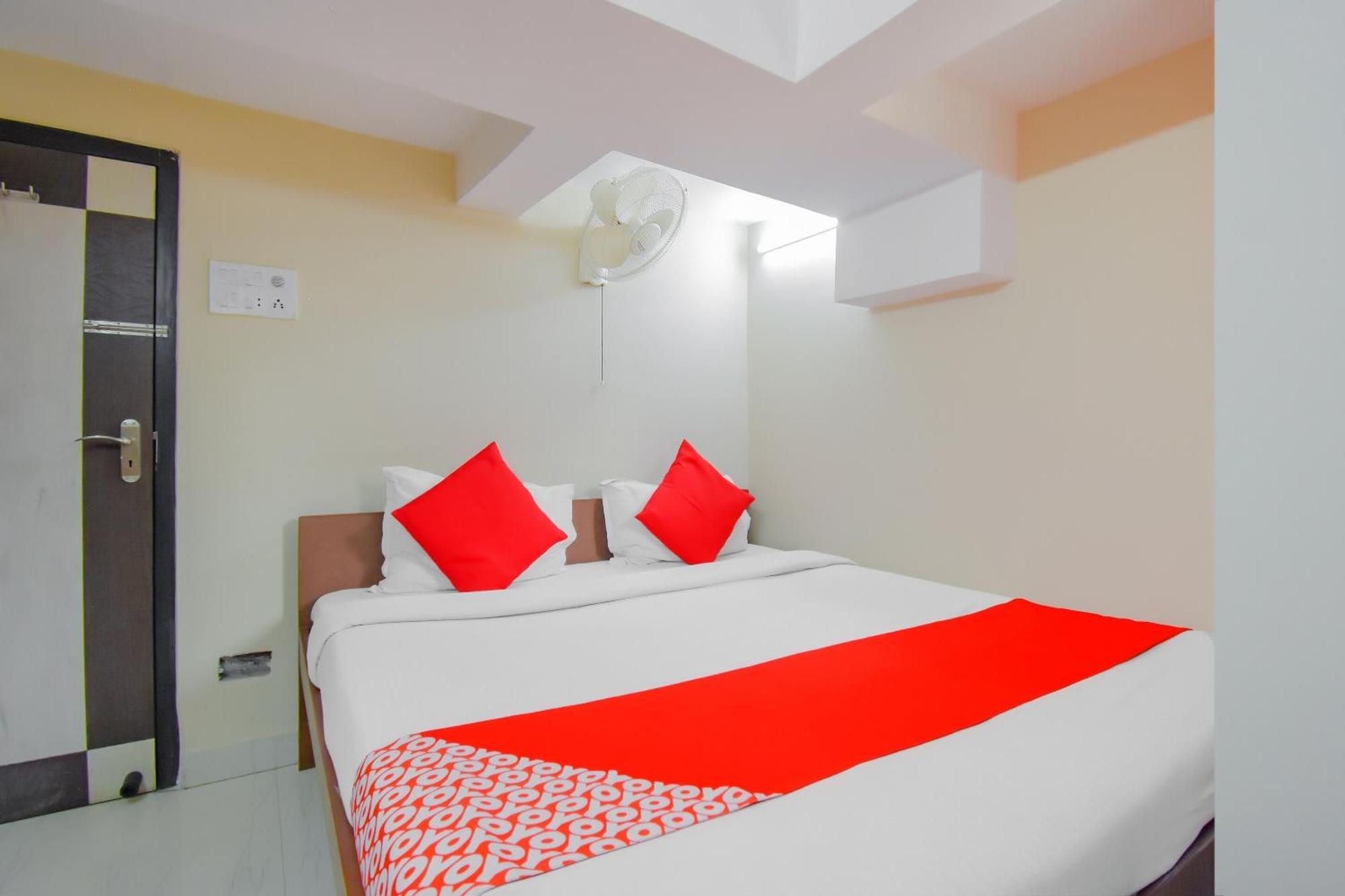 Hotel O Lindsay Inn Guest House Bara Bazar ภายนอก รูปภาพ
