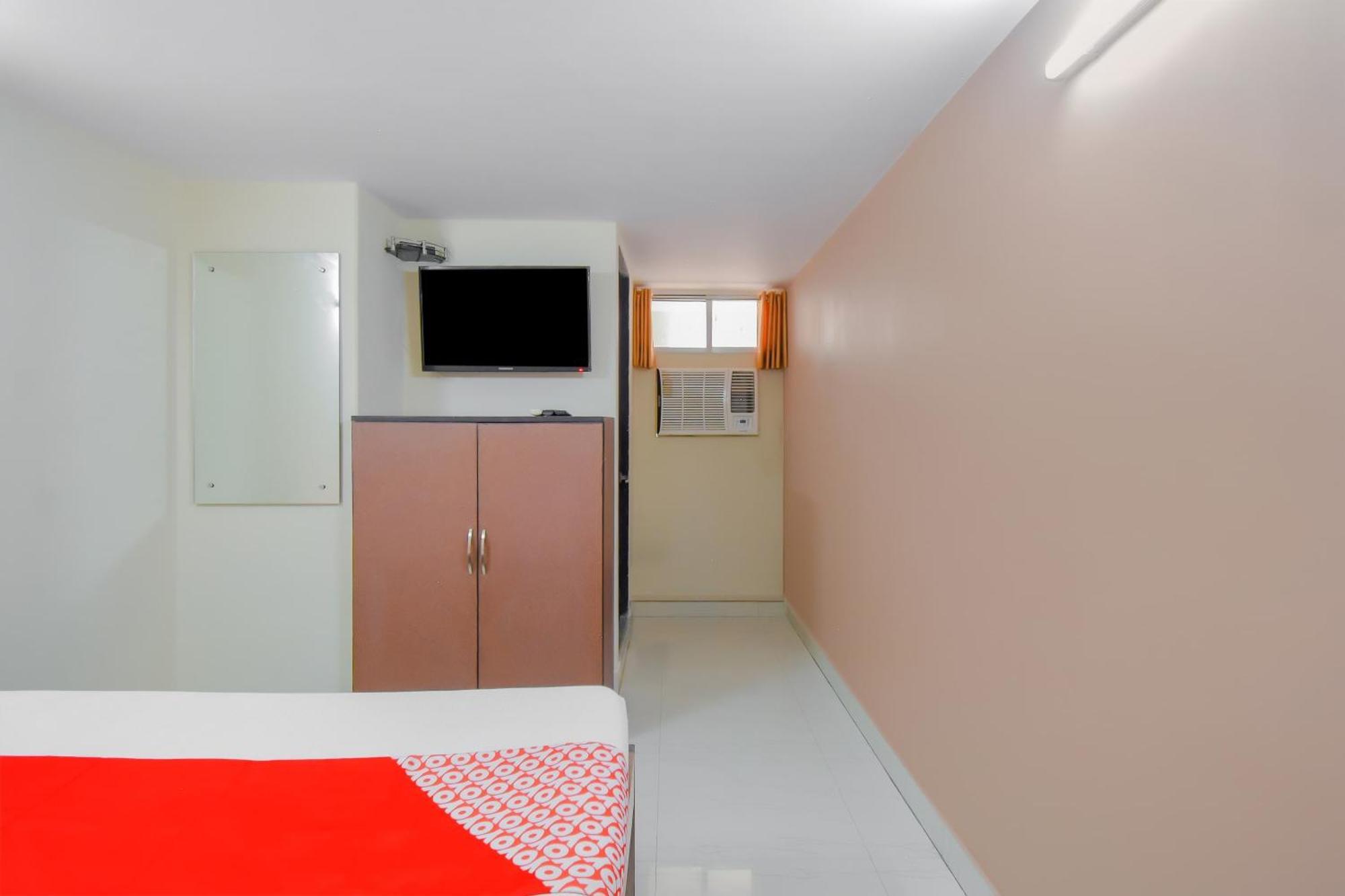Hotel O Lindsay Inn Guest House Bara Bazar ภายนอก รูปภาพ